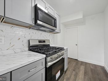 2515 S 68TH Street