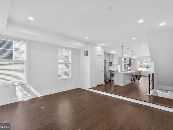 6706 Cinnaminson Court, Philadelphia PA 19128