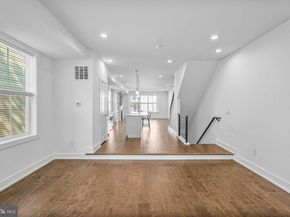 6706 Cinnaminson Court, Philadelphia PA 19128