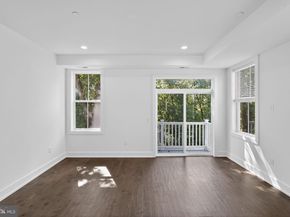 6706 Cinnaminson Court, Philadelphia PA 19128