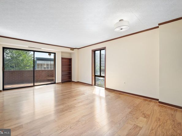 2320 Wisconsin Avenue NW 206, Washington DC 20007