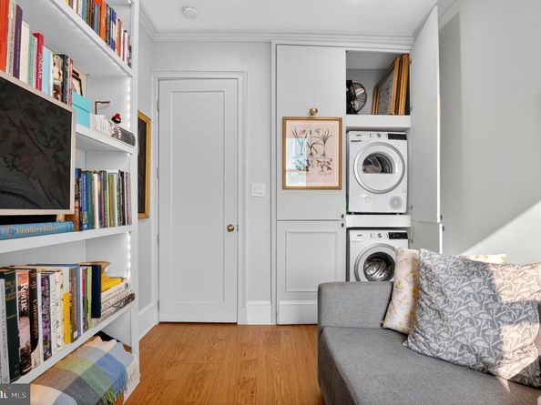 1615 Q Street NW 1104, Washington DC 20009