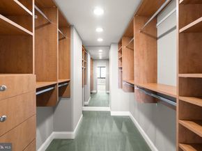 203 Yoakum Parkway 1512, Alexandria VA 22304