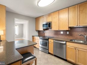 203 Yoakum Parkway 1512, Alexandria VA 22304