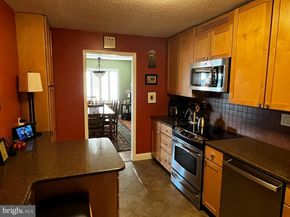 203 Yoakum Parkway 1512, Alexandria VA 22304