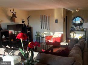 203 Yoakum Parkway 1512, Alexandria VA 22304