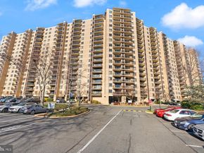 203 Yoakum Parkway 1512, Alexandria VA 22304