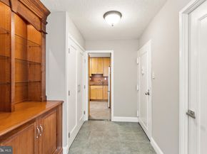 203 Yoakum Parkway 1512, Alexandria VA 22304