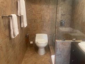 203 Yoakum Parkway 1512, Alexandria VA 22304