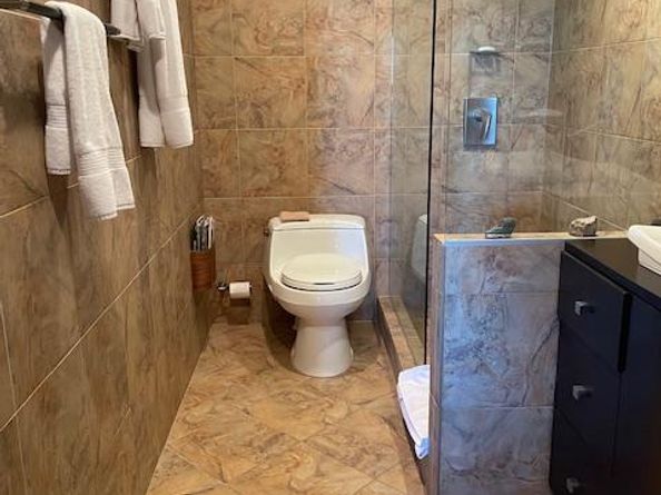 203 Yoakum Parkway 1512, Alexandria VA 22304