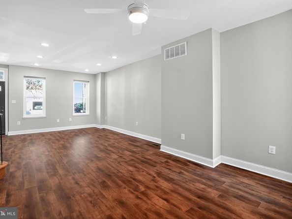 133 Hermit Street, Philadelphia PA 19127