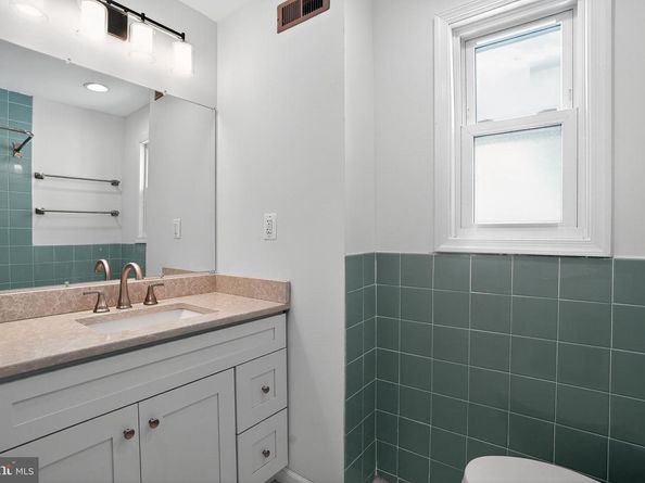 133 Hermit Street, Philadelphia PA 19127