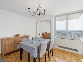 604 S Washington Square 2517, Philadelphia PA 19106