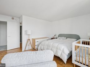 604 S Washington Square 2517, Philadelphia PA 19106