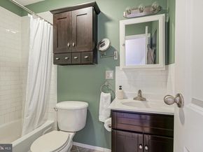 1516 South Street 2B, Philadelphia PA 19146