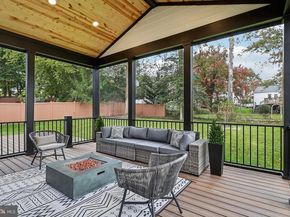 105 Tapawingo Road SW, Vienna VA 22180