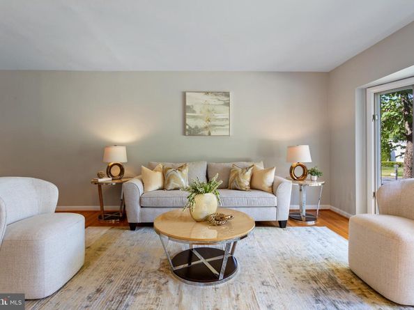 7702 Leesburg Drive, Bethesda MD 20817