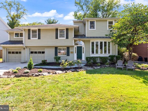 7702 Leesburg Drive, Bethesda MD 20817