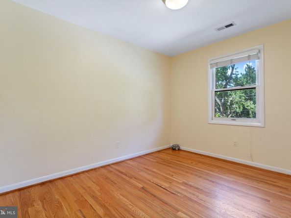 7702 Leesburg Drive, Bethesda MD 20817