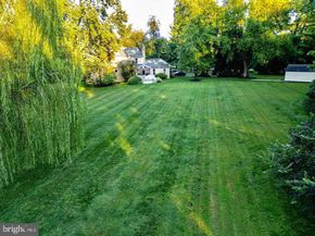 2390 Pineview Drive, Malvern PA 19355