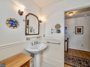 2390 Pineview Drive, Malvern PA 19355