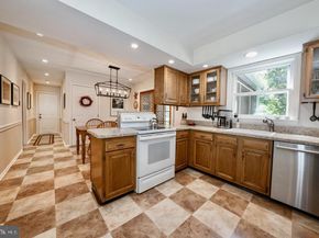 2390 Pineview Drive, Malvern PA 19355