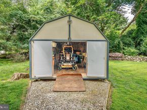 2390 Pineview Drive, Malvern PA 19355
