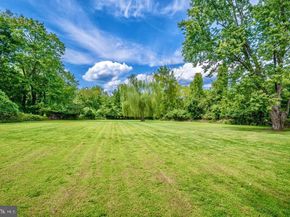 2390 Pineview Drive, Malvern PA 19355