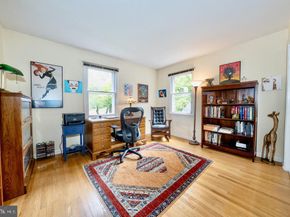 2390 Pineview Drive, Malvern PA 19355