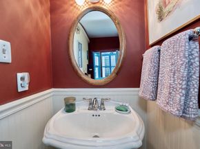 2390 Pineview Drive, Malvern PA 19355