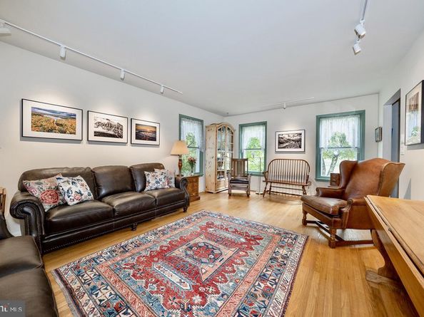 2390 Pineview Drive, Malvern PA 19355