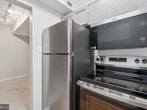 1909 N Rhodes Street 30, Arlington VA 22201