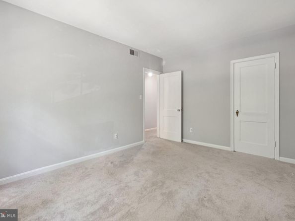 1909 N Rhodes Street 30, Arlington VA 22201