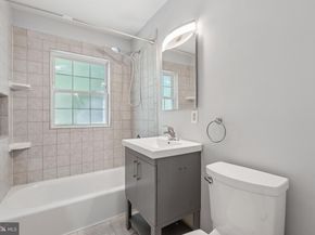 1909 N Rhodes Street 30, Arlington VA 22201