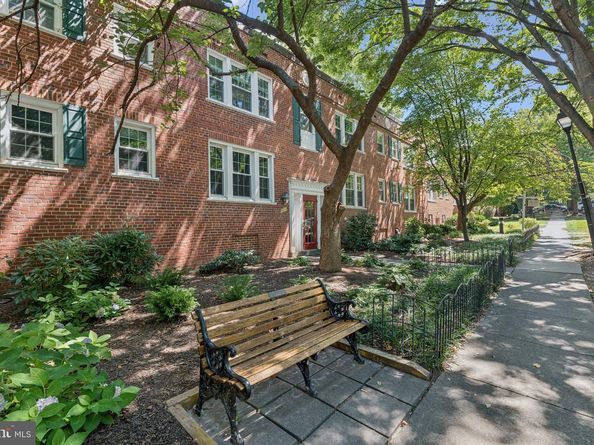 1909 N Rhodes Street 30, Arlington VA 22201