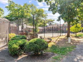 4629 28TH Road S B, Arlington VA 22206
