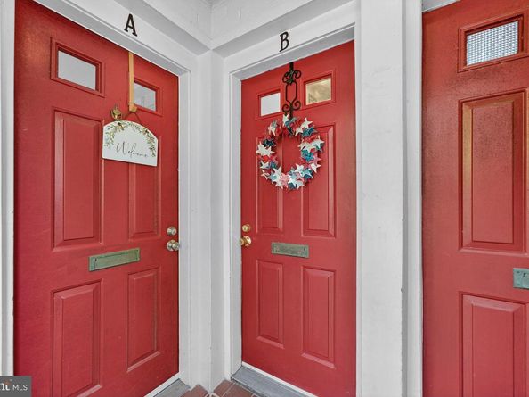 4629 28TH Road S B, Arlington VA 22206