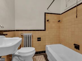 195 35TH Street NE, Washington DC 20019