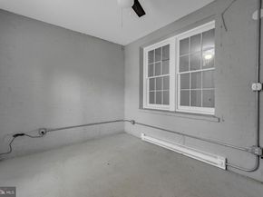 195 35TH Street NE, Washington DC 20019