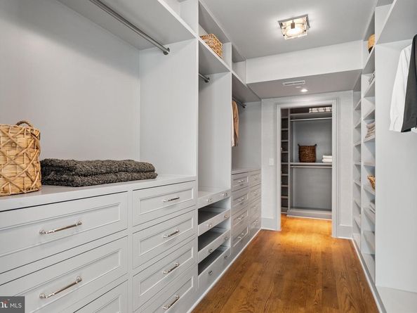 1524 33rd Street NW, Washington DC 20007