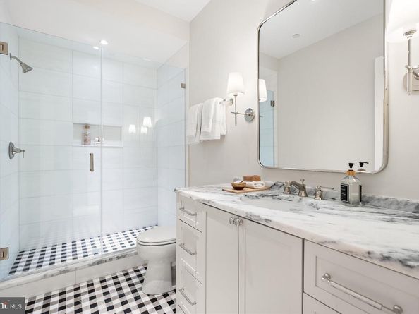 1524 33rd Street NW, Washington DC 20007