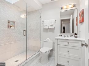1524 33rd Street NW, Washington DC 20007