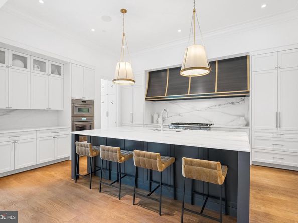 1524 33rd Street NW, Washington DC 20007
