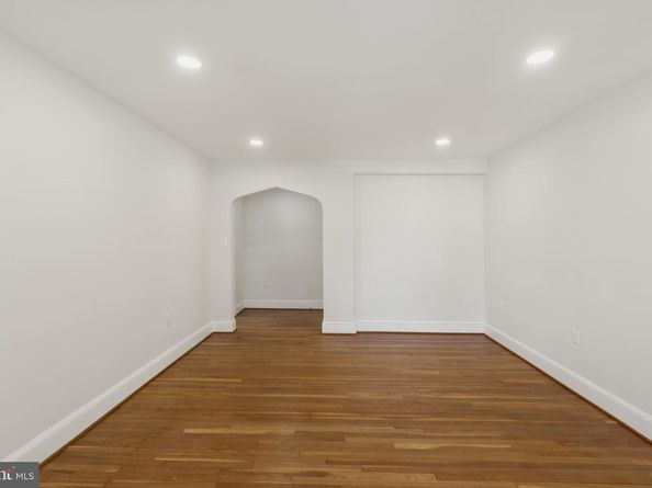 3051 Idaho Avenue NW 204, Washington DC 20016