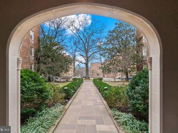 3051 Idaho Avenue NW 204, Washington DC 20016