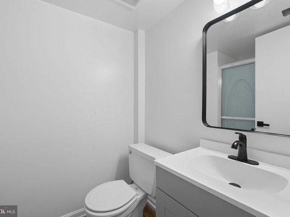 9611 Scotch Haven Drive, Vienna VA 22181