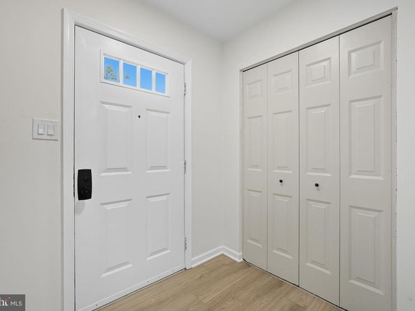 9611 Scotch Haven Drive, Vienna VA 22181