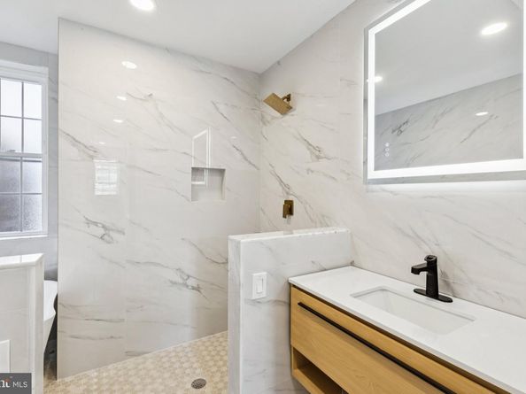 1745 S Hicks Street, Philadelphia PA 19145