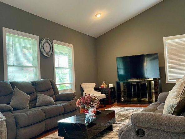 111 Park Hill Lane, Sterling VA 20164