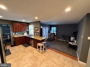 111 Park Hill Lane, Sterling VA 20164